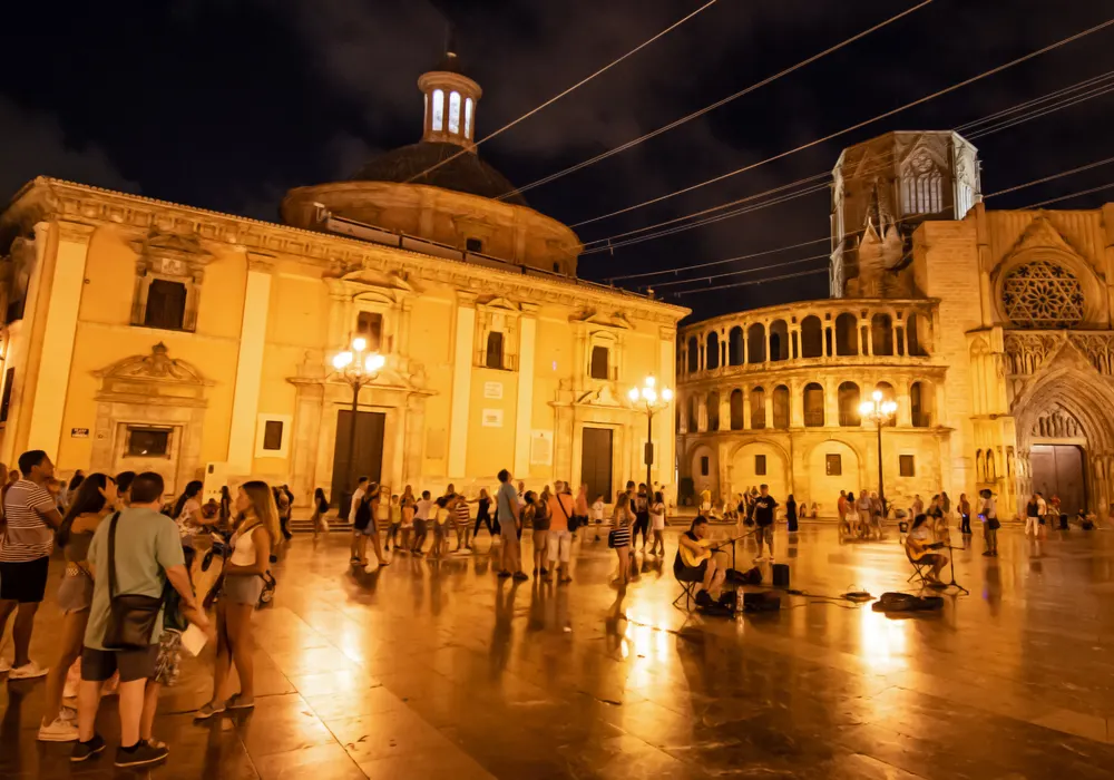 Gran Nit de Juliol — la noche de verano más brillante de València
