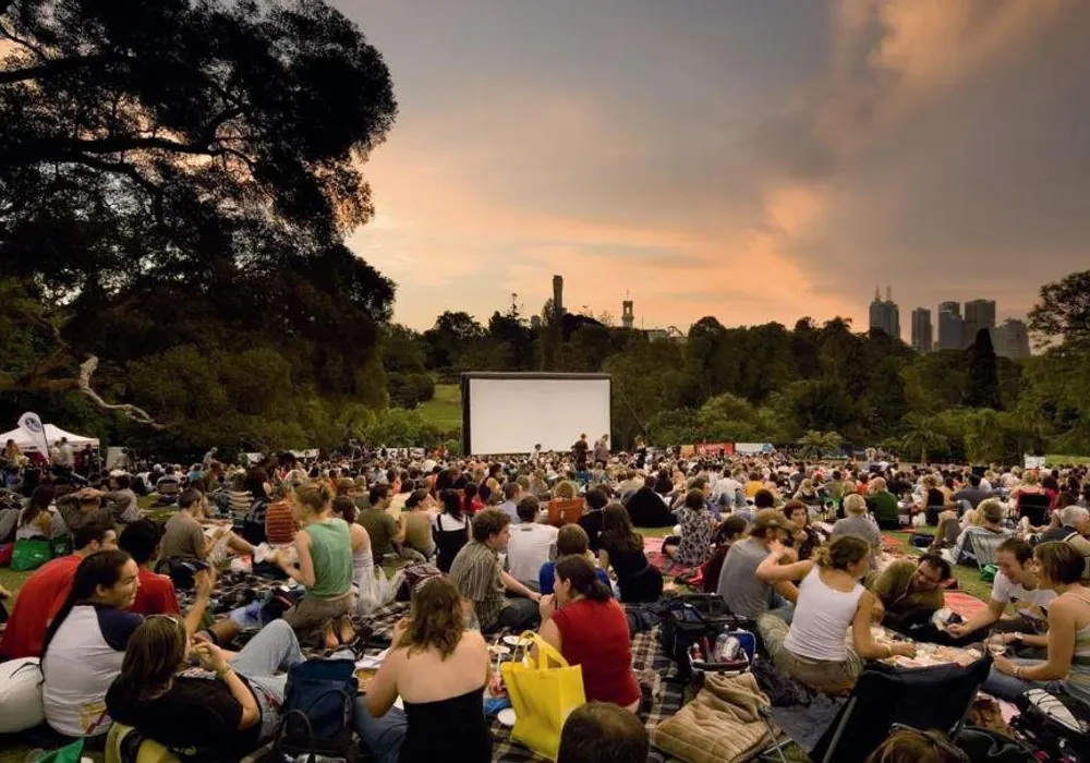 Cinema d’Estiu de l’Eliana 2026: Rebuilding
