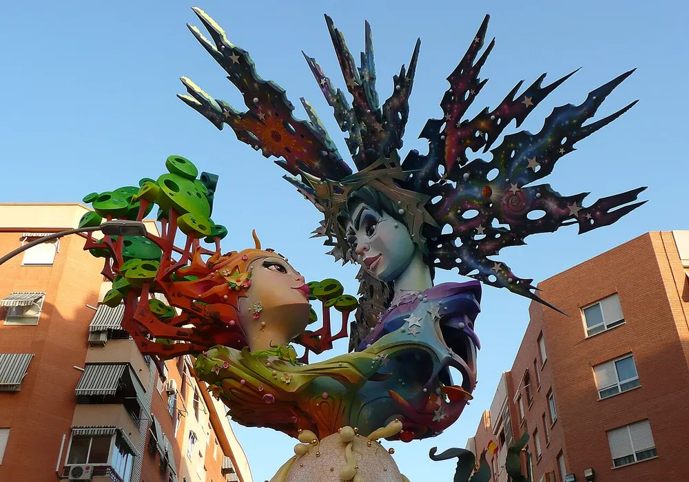 Hogueras de San Juan (Fogueres de Sant Joan)