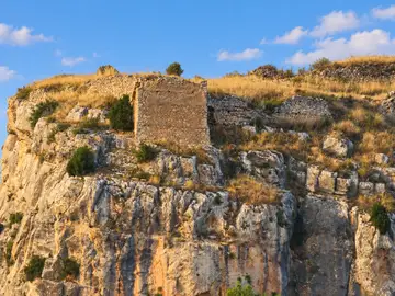Castillo y murallas de Alpuente