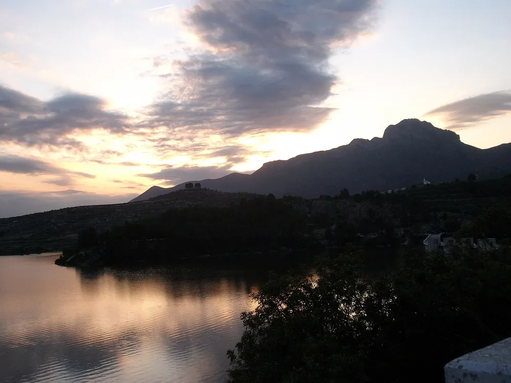 Embalse de Beniarrés