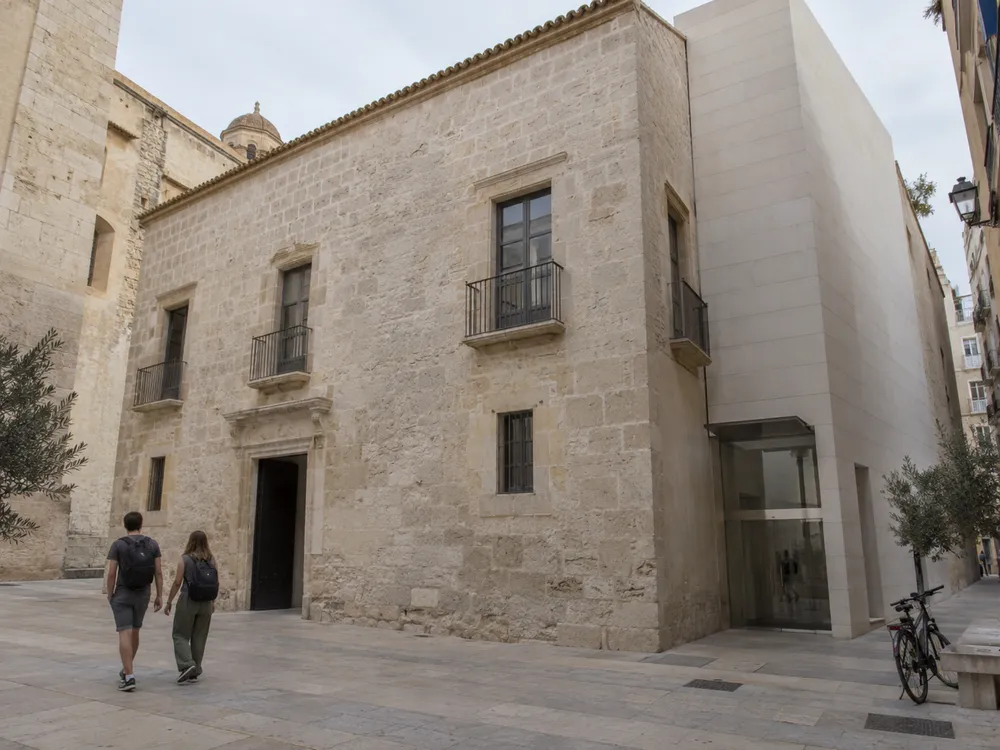 MACA — Museu d'Art Contemporani d'Alacant