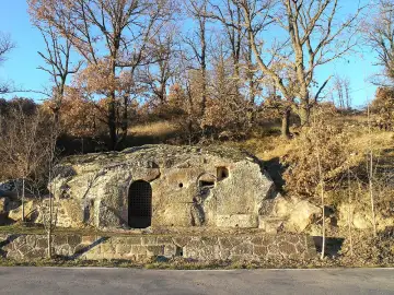Monasterio Rupestre (bajo el Convento de las Agustinas de Santa Ana)