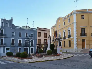 Casc Antic d'Oliva (Vila Comtal i Raval)
