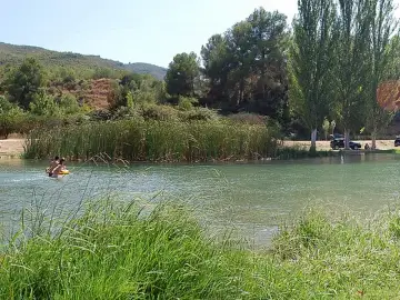 Playa Fluvial de Bugarra