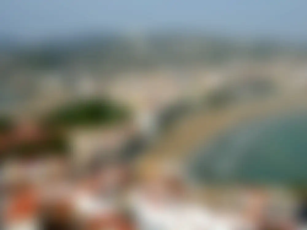 La cala sin aparcamiento ni sombrillas